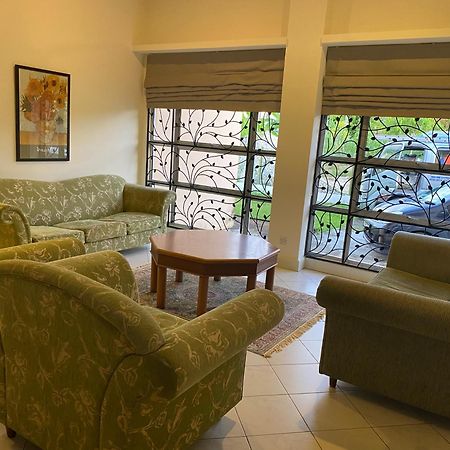 فيلا Karya Retreat كوشنج المظهر الخارجي الصورة